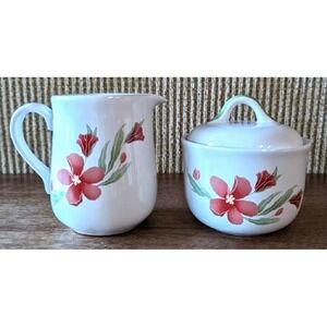 Corelle Coordinates Pacific Bloom Creamer and Sugar Dish with Lid, Red Flowers